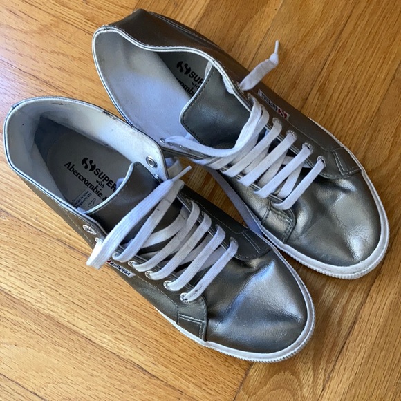 Superga/Abercrombie and Fitch sneakers - Picture 2 of 3